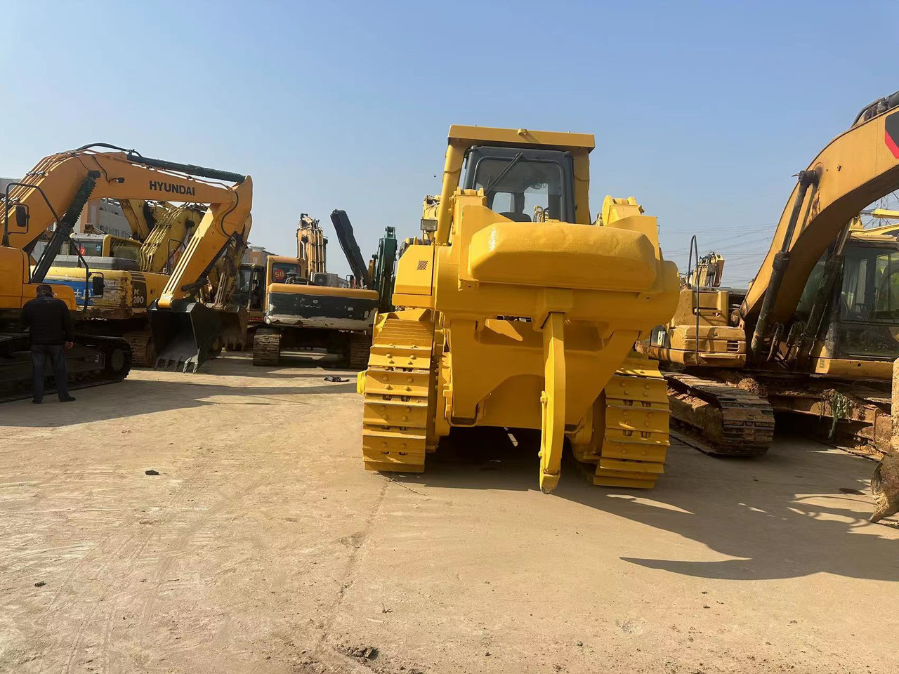 KOMATSU D155A-5 - Bulldozer: billede 4 KOMATSU D155A-5 - Bulldozer: billede 4
