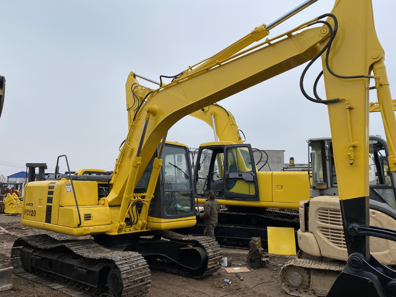 KOMATSU PC120-6 - Bæltegravemaskine: billede 1 KOMATSU PC120-6 - Bæltegravemaskine: billede 1