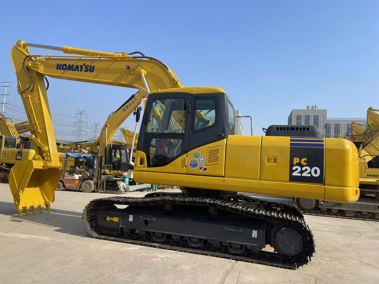 KOMATSU PC220-7 - Bæltegravemaskine: billede 1 KOMATSU PC220-7 - Bæltegravemaskine: billede 1