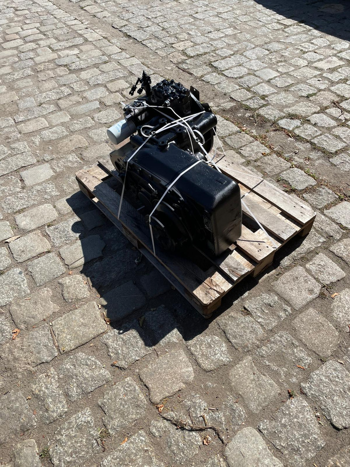 Clark Hurth 12.6HR18627-8 - Gearkasse for Entreprenørmaskin: billede 2 Clark Hurth 12.6HR18627-8 - Gearkasse for Entreprenørmaskin: billede 2