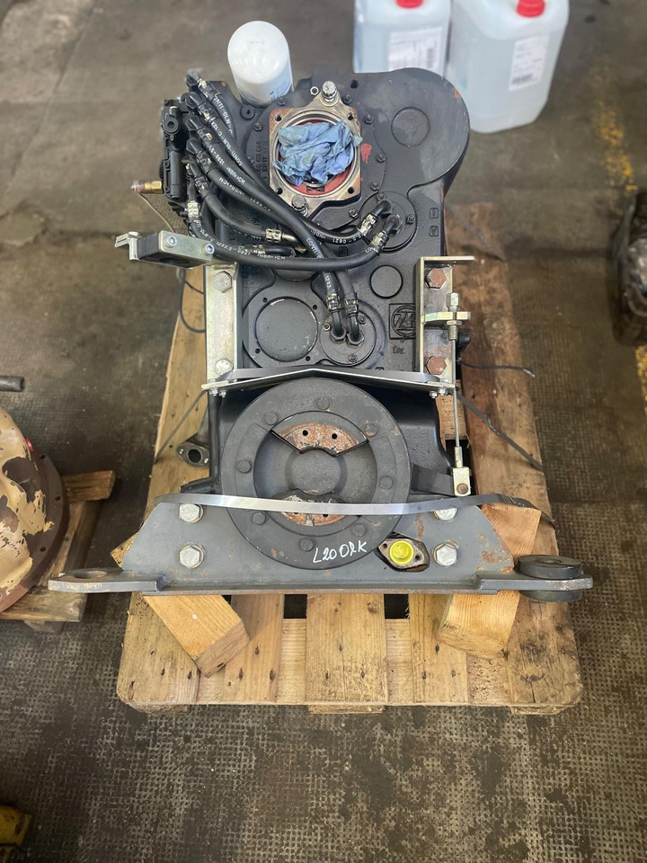ZF 4WG120 z Ładowarki O&K L20 - Gearkasse for Læssemaskine: billede 3 ZF 4WG120 z Ładowarki O&K L20 - Gearkasse for Læssemaskine: billede 3