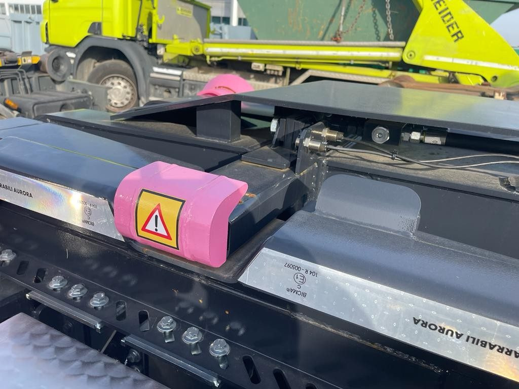 BLOCCAGGIO POSTERIORE ESTERNO - Karosseri og udvendig for Lastbil: billede 3 BLOCCAGGIO POSTERIORE ESTERNO - Karosseri og udvendig for Lastbil: billede 3