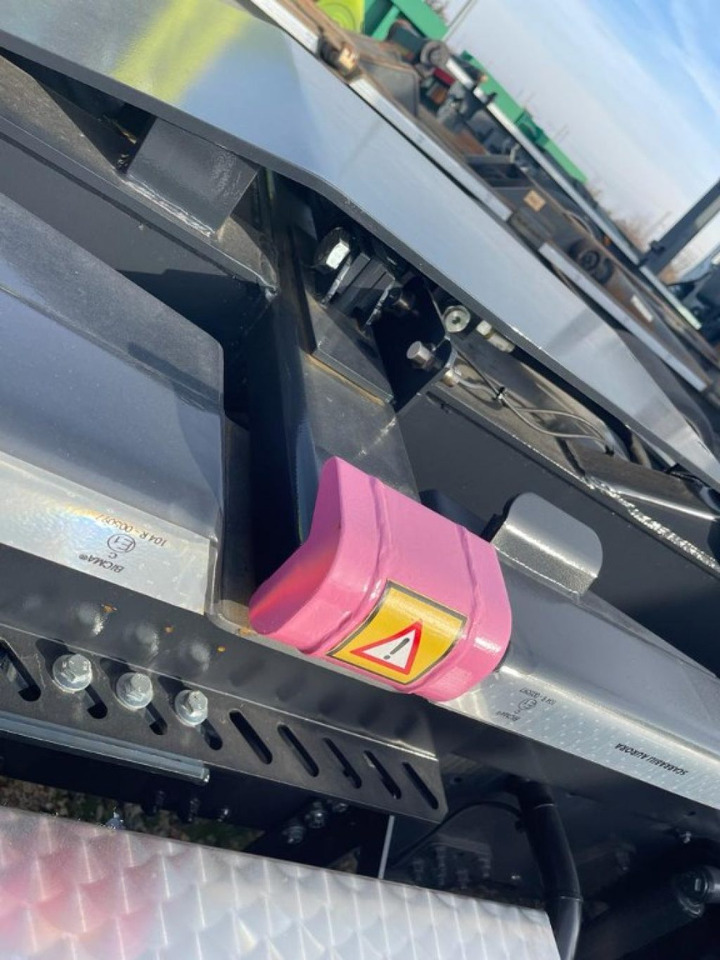 BLOCCAGGIO POSTERIORE ESTERNO - Karosseri og udvendig for Lastbil: billede 4 BLOCCAGGIO POSTERIORE ESTERNO - Karosseri og udvendig for Lastbil: billede 4