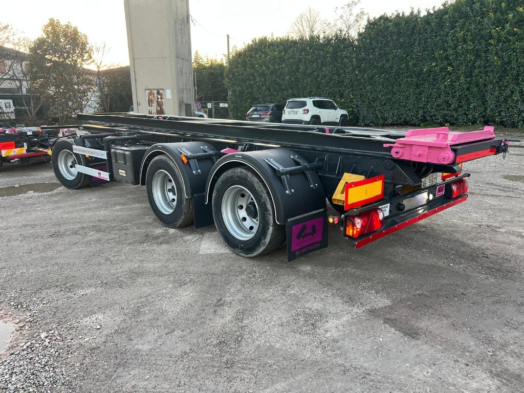 CARDI RIMORCHIO CARDI SCARRABILE RIBALTABILE - Kroghejsvogn/ Skip loader anhænger: billede 2 CARDI RIMORCHIO CARDI SCARRABILE RIBALTABILE - Kroghejsvogn/ Skip loader anhænger: billede 2