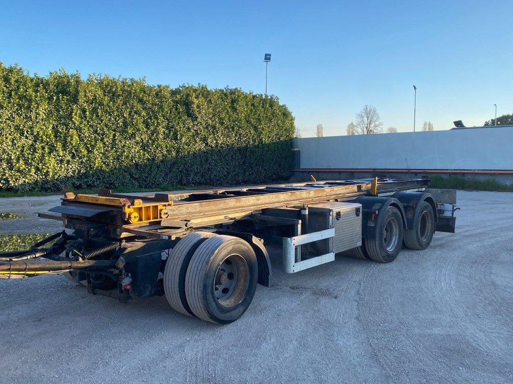CARDI RIMORCHIO CARDI SCARRABILE RIBALTABILE PNEUMATICO - Kroghejsvogn/ Skip loader anhænger: billede 2 CARDI RIMORCHIO CARDI SCARRABILE RIBALTABILE PNEUMATICO - Kroghejsvogn/ Skip loader anhænger: billede 2