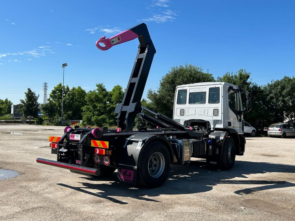 IVECO EUROCARGO 180E32K NUOVO SCARRABILE - Lastbil kroghejs: billede 5 IVECO EUROCARGO 180E32K NUOVO SCARRABILE - Lastbil kroghejs: billede 5