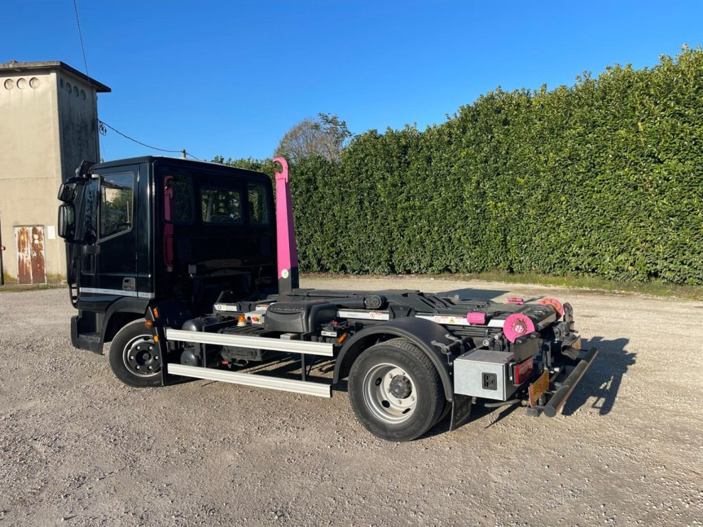 IVECO EUROCARGO 75E18 CON SCARRABILE NUOVO - Lastbil kroghejs: billede 4 IVECO EUROCARGO 75E18 CON SCARRABILE NUOVO - Lastbil kroghejs: billede 4