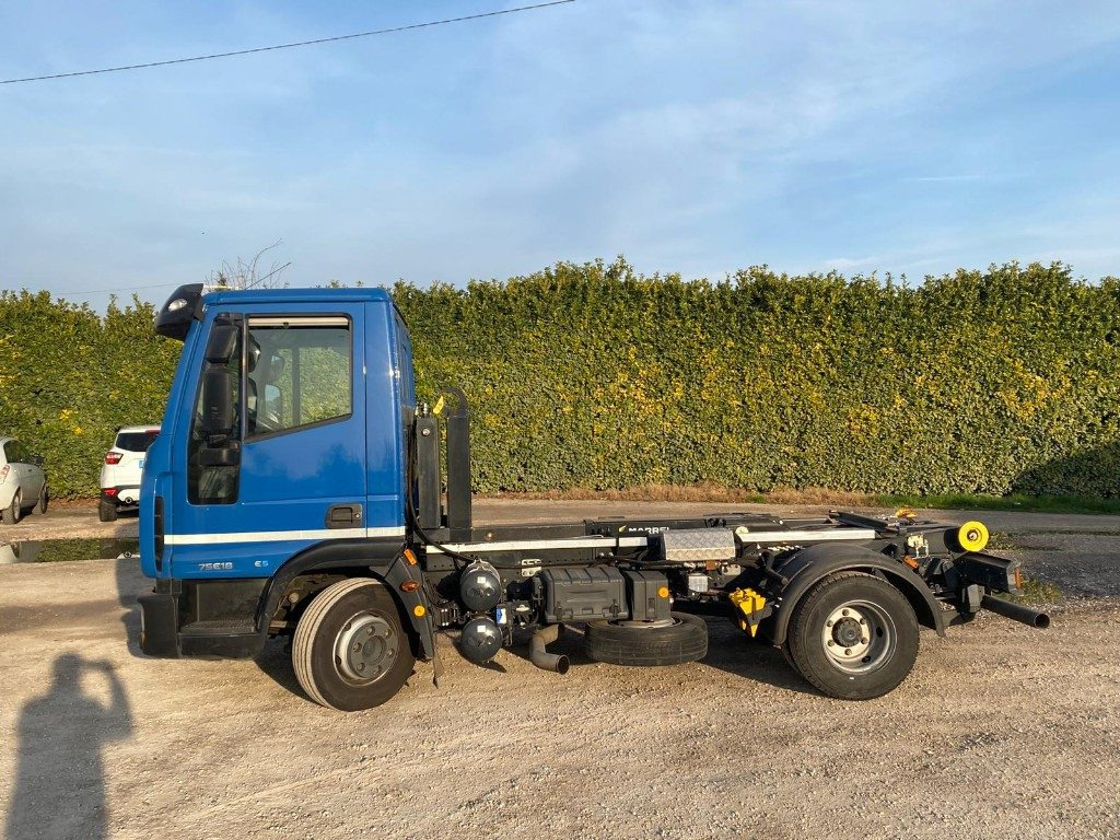 IVECO EUROCARGO 75E18 SCARRABILE - Lastbil kroghejs: billede 3 IVECO EUROCARGO 75E18 SCARRABILE - Lastbil kroghejs: billede 3