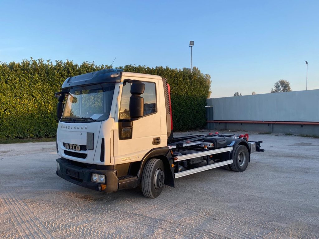 IVECO EUROCARGO 80 E18 CON IMPIANTO SCARRABILE NUO - Lastbil kroghejs: billede 3 IVECO EUROCARGO 80 E18 CON IMPIANTO SCARRABILE NUO - Lastbil kroghejs: billede 3