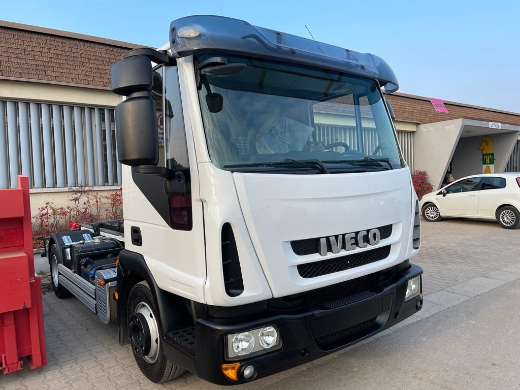 IVECO EUROCARGO 80 E18 CON IMPIANTO SCARRABILE NUO - Lastbil kroghejs: billede 2 IVECO EUROCARGO 80 E18 CON IMPIANTO SCARRABILE NUO - Lastbil kroghejs: billede 2