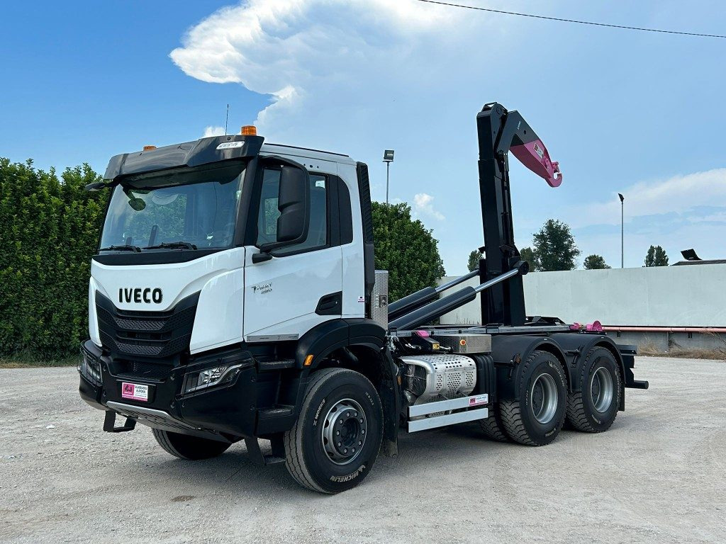 IVECO TRAKKER T-WAY AD380T NUOVO SCARRABILE - Lastbil kroghejs: billede 1 IVECO TRAKKER T-WAY AD380T NUOVO SCARRABILE - Lastbil kroghejs: billede 1