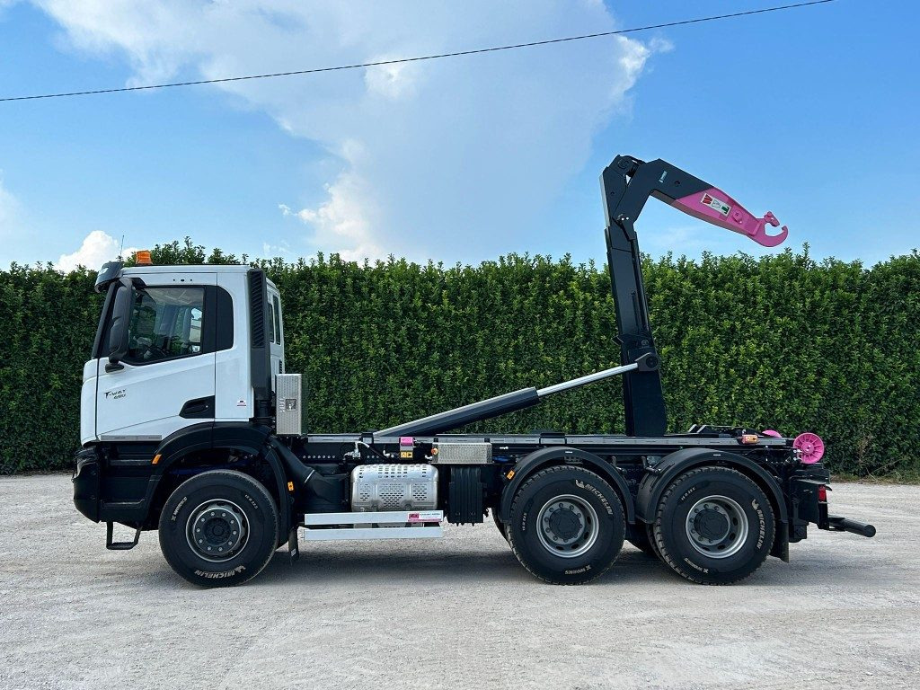 IVECO TRAKKER T-WAY AD380T NUOVO SCARRABILE - Lastbil kroghejs: billede 2 IVECO TRAKKER T-WAY AD380T NUOVO SCARRABILE - Lastbil kroghejs: billede 2
