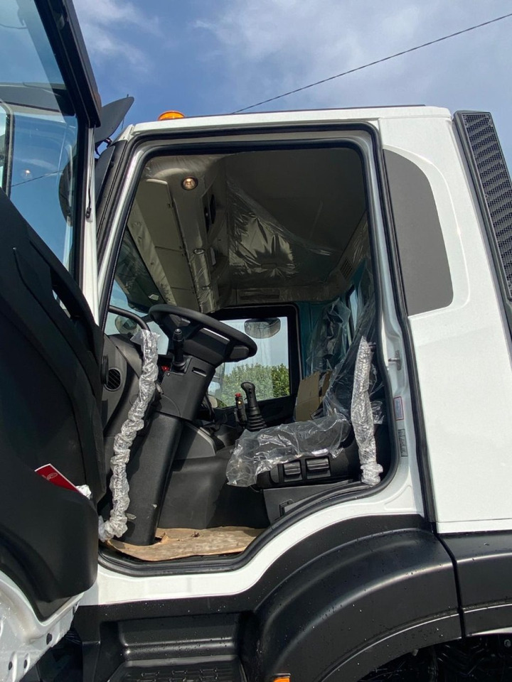 Leje en IVECO TRAKKER T-WAY AD510 NUOVO SCARRABILE IVECO TRAKKER T-WAY AD510 NUOVO SCARRABILE: billede 9 Leje en IVECO TRAKKER T-WAY AD510 NUOVO SCARRABILE IVECO TRAKKER T-WAY AD510 NUOVO SCARRABILE: billede 9