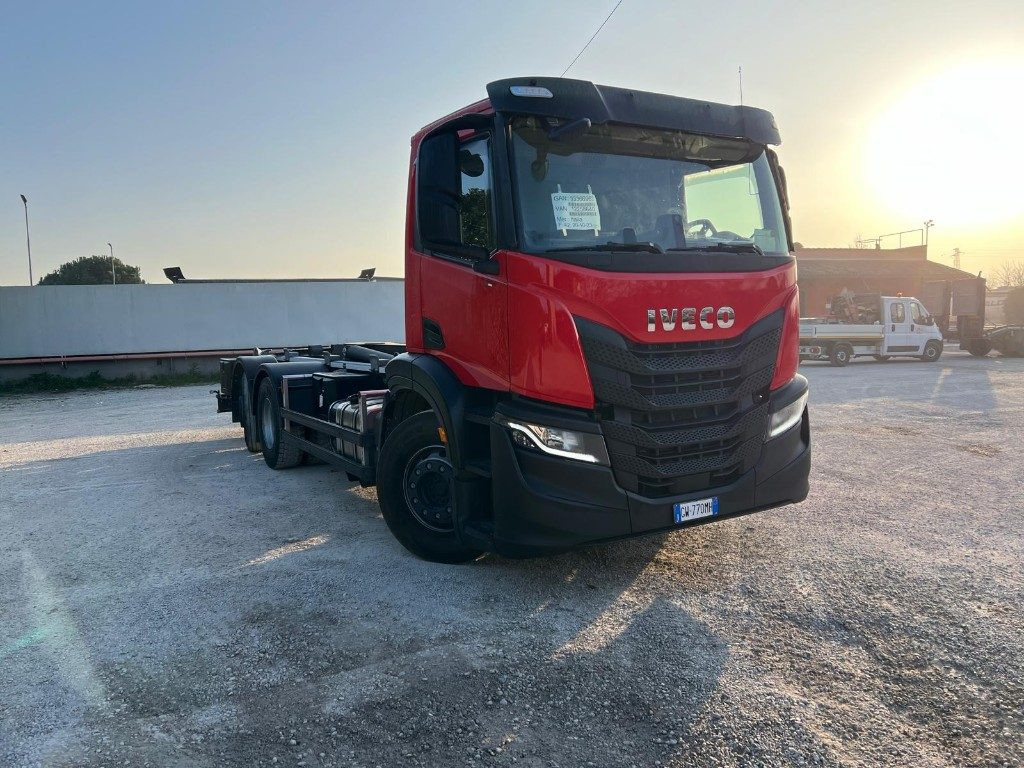 IVECO X-WAY AD260 NUOVO TARGATO SCARRABILE - Lastbil kroghejs: billede 2 IVECO X-WAY AD260 NUOVO TARGATO SCARRABILE - Lastbil kroghejs: billede 2