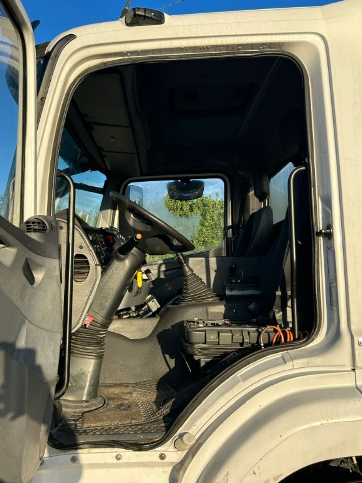 MERCEDES-BENZ MERCEDES 2533 SCARRABILE - Lastbil kroghejs: billede 5 MERCEDES-BENZ MERCEDES 2533 SCARRABILE - Lastbil kroghejs: billede 5