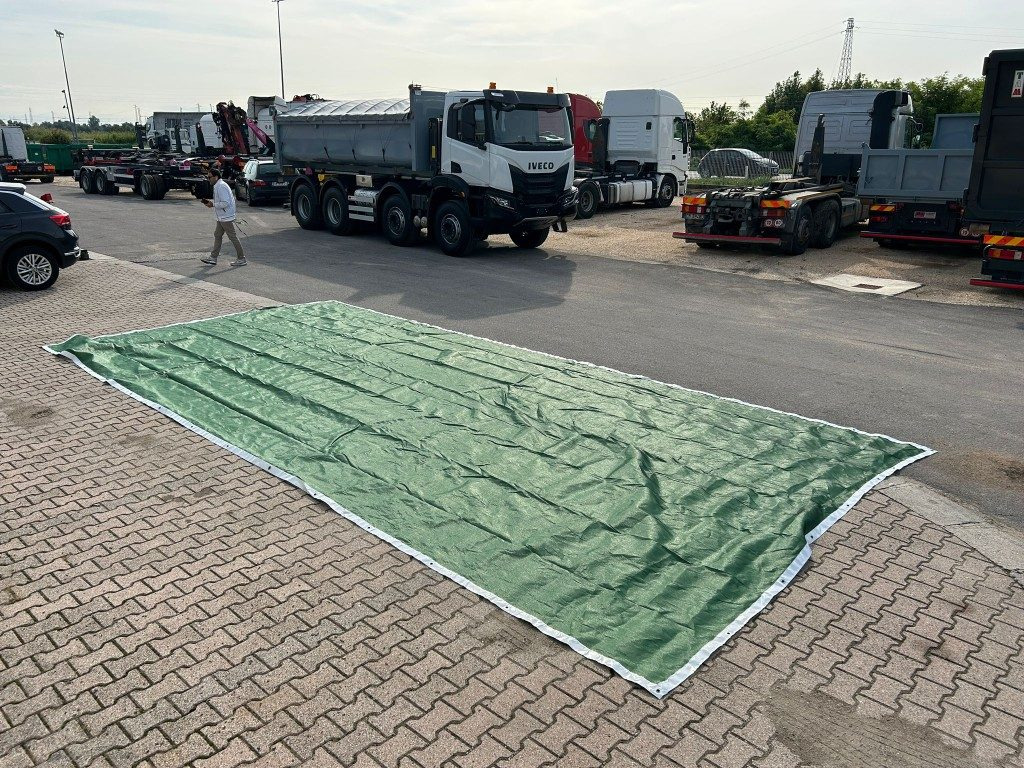 RETE ANTIGRANDINE NUOVA PER COPERTURA CONTAINERS - Karosseri og udvendig for Veksellad/ Container: billede 2 RETE ANTIGRANDINE NUOVA PER COPERTURA CONTAINERS - Karosseri og udvendig for Veksellad/ Container: billede 2