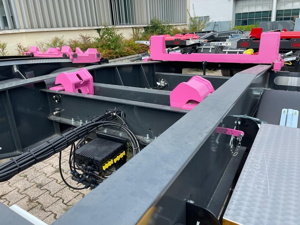 RIMORCHIO CBS NUOVO SCARRABILE - Kroghejsvogn/ Skip loader anhænger: billede 4 RIMORCHIO CBS NUOVO SCARRABILE - Kroghejsvogn/ Skip loader anhænger: billede 4