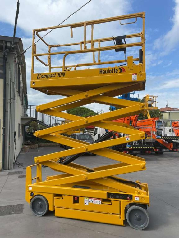 Haulotte COMPACT 10N - Sakselift: billede 1 Haulotte COMPACT 10N - Sakselift: billede 1