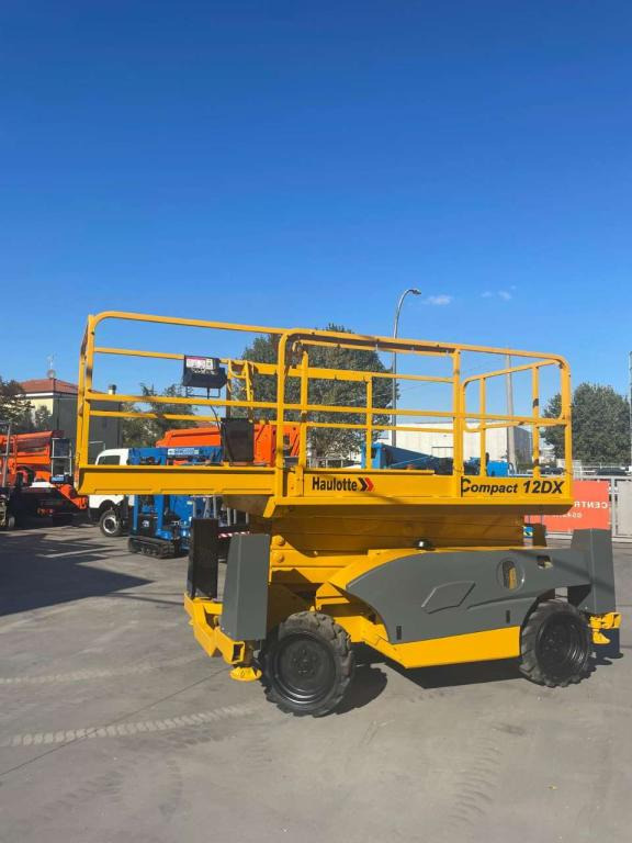 Haulotte COMPACT 12DX - Sakselift: billede 1 Haulotte COMPACT 12DX - Sakselift: billede 1