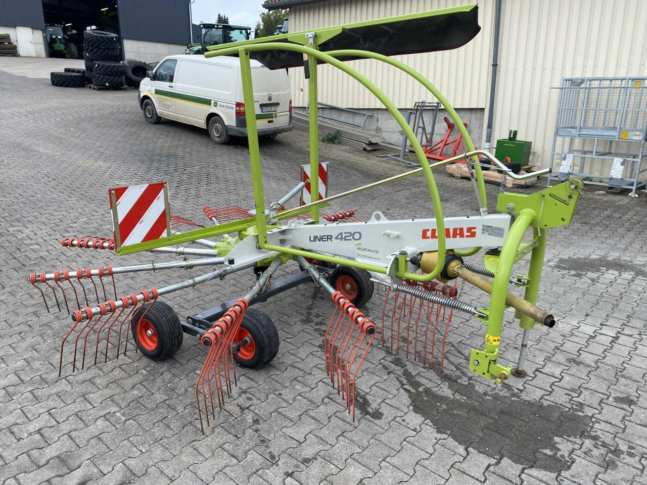 CLAAS Liner 420 - Høvender: billede 1 CLAAS Liner 420 - Høvender: billede 1
