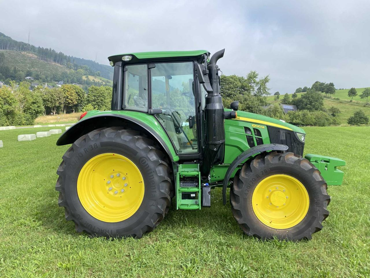 John Deere 6100 M AutoQuadEco - Traktor: billede 4 John Deere 6100 M AutoQuadEco - Traktor: billede 4