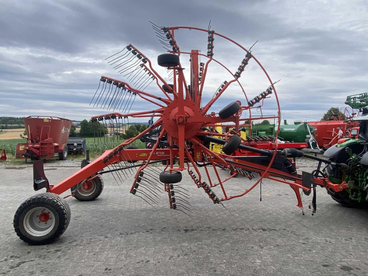 Kuhn GA 8731 - Høvender: billede 2 Kuhn GA 8731 - Høvender: billede 2
