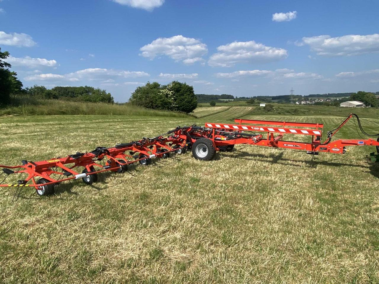 Kuhn GF13003T - Høvender: billede 1 Kuhn GF13003T - Høvender: billede 1