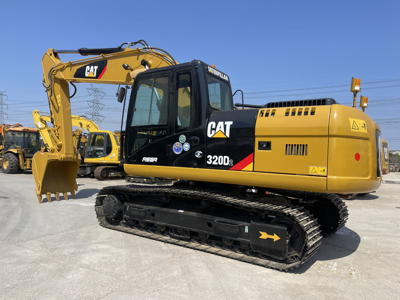 CATERPILLAR CAT 320D - Bæltegravemaskine: billede 1 CATERPILLAR CAT 320D - Bæltegravemaskine: billede 1