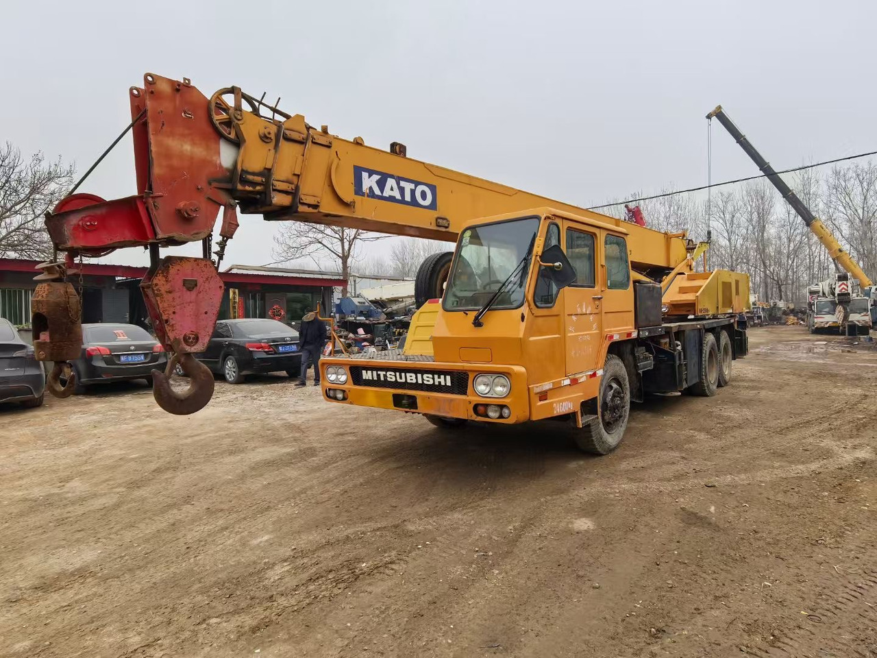 KATO NK250E NK300E NK400E NK500E NK800 NK1000 25ton 30 ton 40 ton 50 ton 80 ton truck crane - Mobilkran: billede 1 KATO NK250E NK300E NK400E NK500E NK800 NK1000 25ton 30 ton 40 ton 50 ton 80 ton truck crane - Mobilkran: billede 1
