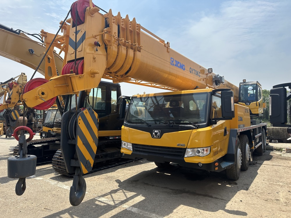 XCMG qy70kc xct75 qy75kc 70ton 75 ton 80 ton 85 ton 90 ton 100 ton 110 ton 130 ton truck crane - Mobilkran: billede 1 XCMG qy70kc xct75 qy75kc 70ton 75 ton 80 ton 85 ton 90 ton 100 ton 110 ton 130 ton truck crane - Mobilkran: billede 1