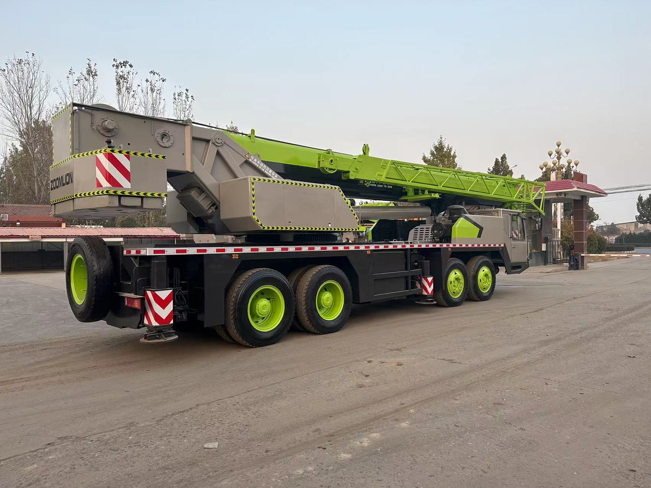 ZOOMLION QY70V ZTC700V 70 ton 50 ton 60 ton 80 ton 90 ton 100 ton truck crane - Mobilkran: billede 4 ZOOMLION QY70V ZTC700V 70 ton 50 ton 60 ton 80 ton 90 ton 100 ton truck crane - Mobilkran: billede 4