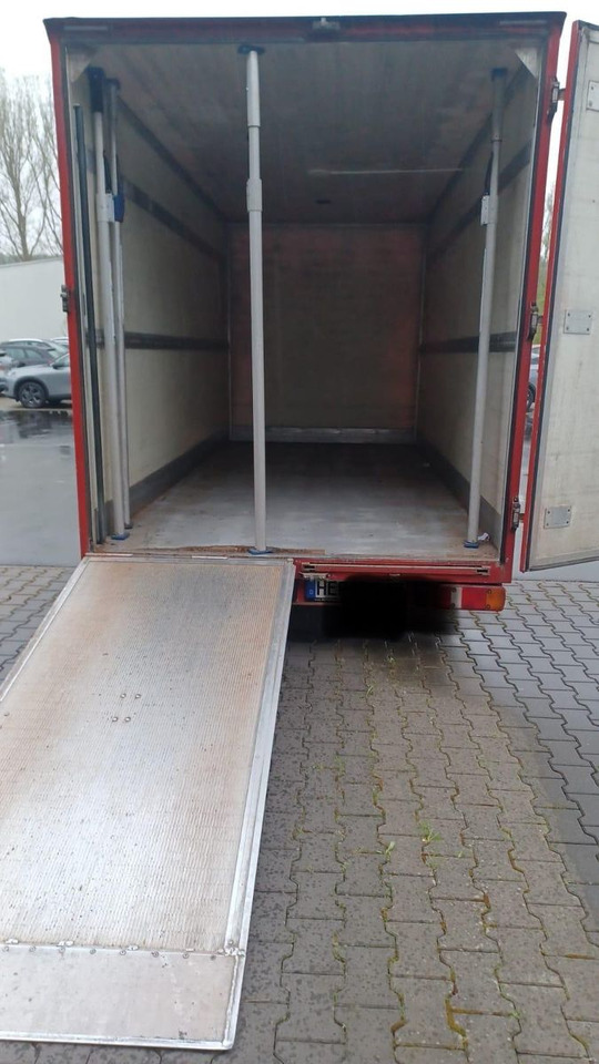 Volkswagen T5 2.0tdi mit Rampe 3ACHSER Tandemachse - Varebil med kasse: billede 5 Volkswagen T5 2.0tdi mit Rampe 3ACHSER Tandemachse - Varebil med kasse: billede 5