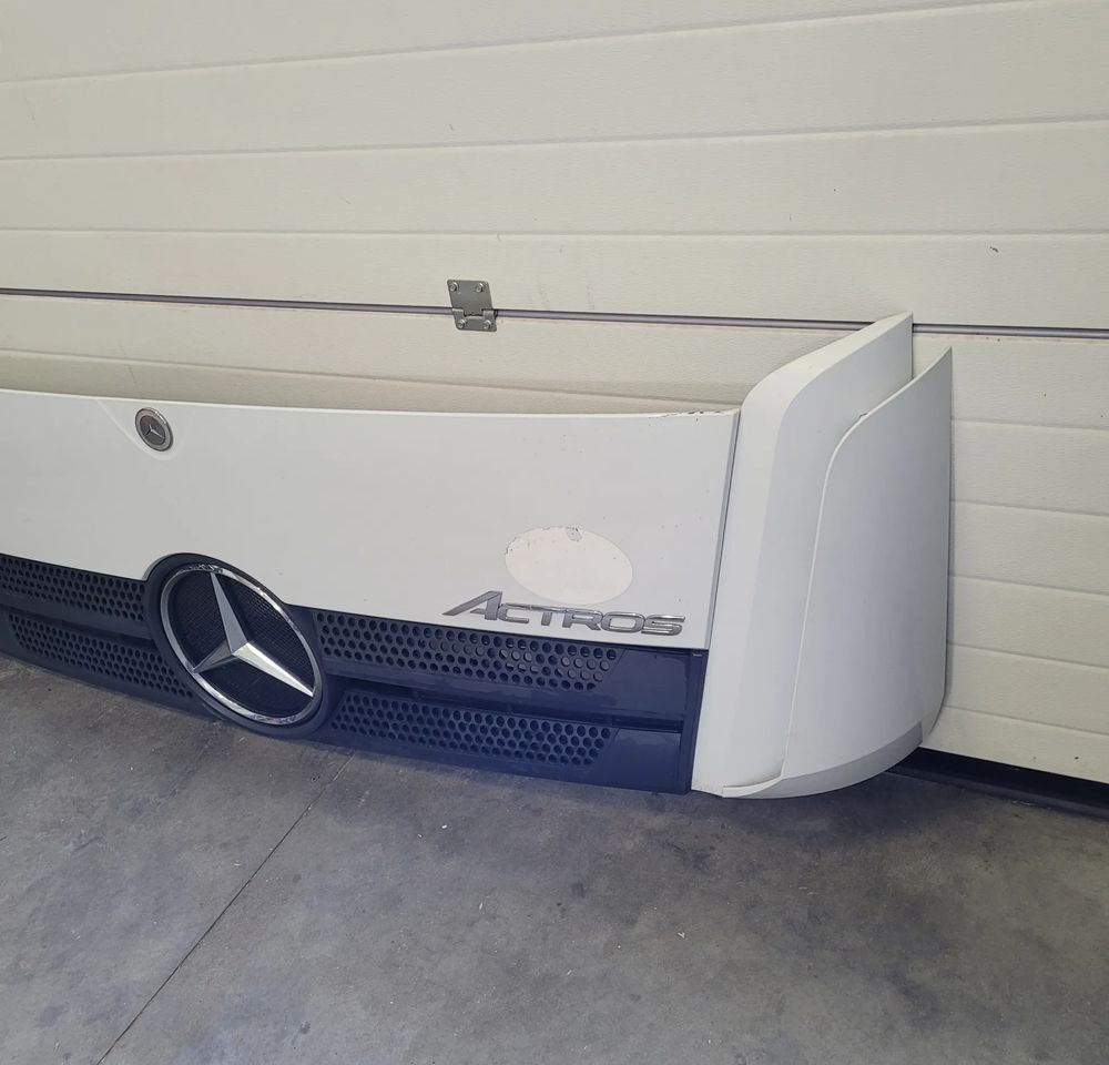 ATRAPA MASKA ACTROS MP4 SZEROKA KABINA ORYGINAŁ - Hætte for Lastbil: billede 2 ATRAPA MASKA ACTROS MP4 SZEROKA KABINA ORYGINAŁ - Hætte for Lastbil: billede 2