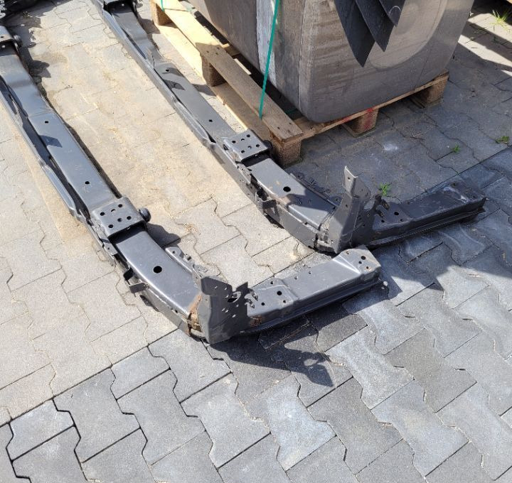 BELKA ZDERZAKA VOLVO FH13 ORYGINAL POLECAM - Kofanger for Lastbil: billede 4 BELKA ZDERZAKA VOLVO FH13 ORYGINAL POLECAM - Kofanger for Lastbil: billede 4