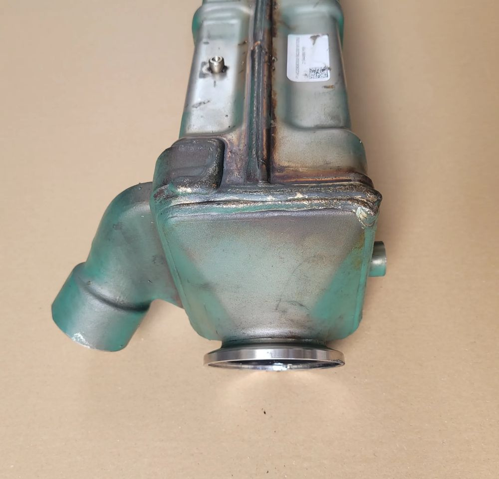 CHŁODNICA EGR VOLVO 21944868 P09 CHWALIM116 - EGR-køler for Lastbil: billede 2 CHŁODNICA EGR VOLVO 21944868 P09 CHWALIM116 - EGR-køler for Lastbil: billede 2