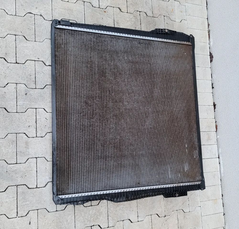 CHŁODNICA WODY SCANIA R 1855518 ORYGINAŁ SZCZELNE - Køler for Lastbil: billede 2 CHŁODNICA WODY SCANIA R 1855518 ORYGINAŁ SZCZELNE - Køler for Lastbil: billede 2