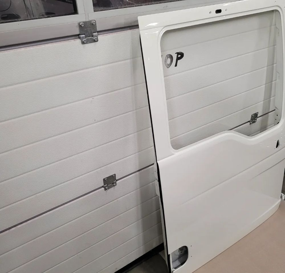 DRZWI PRAWE MAN TGX RAL 9010 ORYGINAŁ - Dør og reservedele for Lastbil: billede 2 DRZWI PRAWE MAN TGX RAL 9010 ORYGINAŁ - Dør og reservedele for Lastbil: billede 2