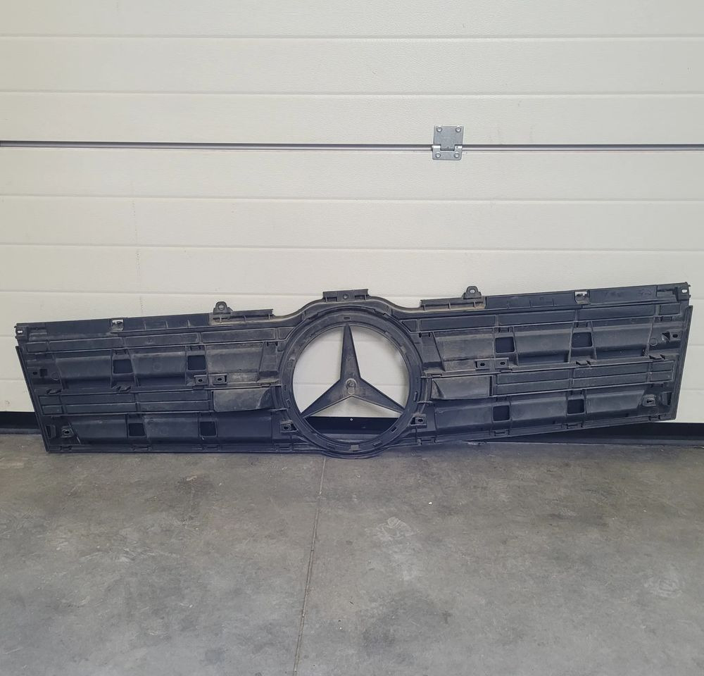 GRILL ATRAPA MERCEDES ACTROS AROX A9607510618 - Gitter for Lastbil: billede 2 GRILL ATRAPA MERCEDES ACTROS AROX A9607510618 - Gitter for Lastbil: billede 2