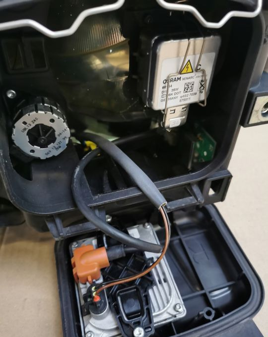 LAMPA XENON MAN TGX TGS RH.ORYGINAŁ LIFT MOCNY LED - Forlygte for Lastbil: billede 5 LAMPA XENON MAN TGX TGS RH.ORYGINAŁ LIFT MOCNY LED - Forlygte for Lastbil: billede 5