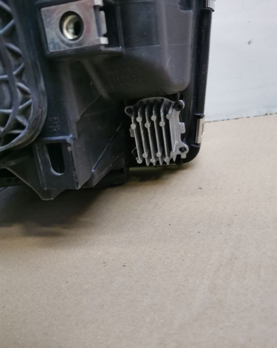 LAMPA XENON MAN TGX TGS RH.ORYGINAŁ LIFT MOCNY LED - Forlygte for Lastbil: billede 4 LAMPA XENON MAN TGX TGS RH.ORYGINAŁ LIFT MOCNY LED - Forlygte for Lastbil: billede 4