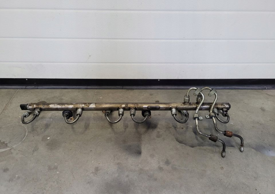 LISTWA WTRYSKOWA MERCEDES ACTROS MP4 A4710780245 - Brændstofsystem for Lastbil: billede 1 LISTWA WTRYSKOWA MERCEDES ACTROS MP4 A4710780245 - Brændstofsystem for Lastbil: billede 1