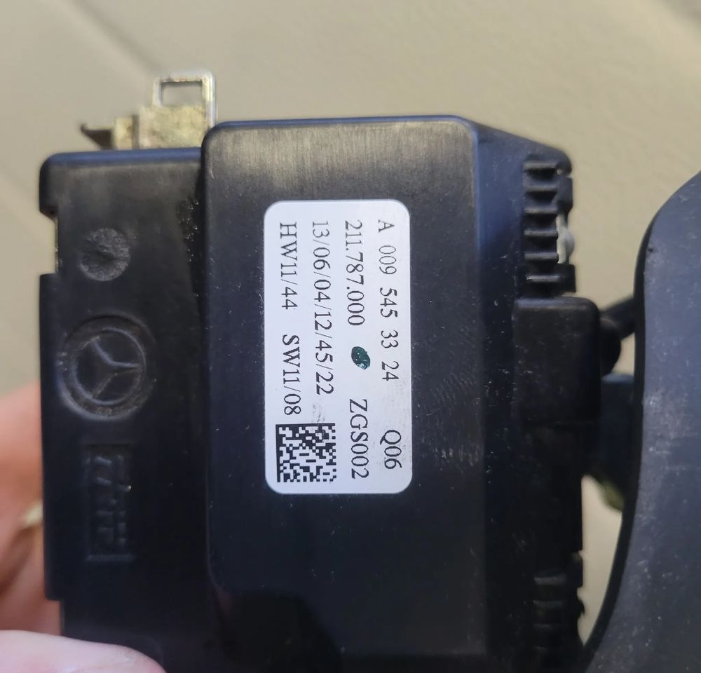 MANETKA ŚWIATEŁ MERCEDES ACTROS MP4 A0095453324 CHWALIM116 - Elektrisk system for Lastbil: billede 2 MANETKA ŚWIATEŁ MERCEDES ACTROS MP4 A0095453324 CHWALIM116 - Elektrisk system for Lastbil: billede 2