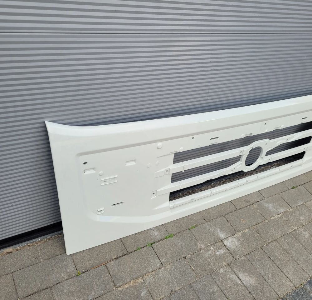MASKA ATRAPA VOLVO FMX ORYGINAŁ 82257549 CHWALIM116 - Hætte for Lastbil: billede 2 MASKA ATRAPA VOLVO FMX ORYGINAŁ 82257549 CHWALIM116 - Hætte for Lastbil: billede 2