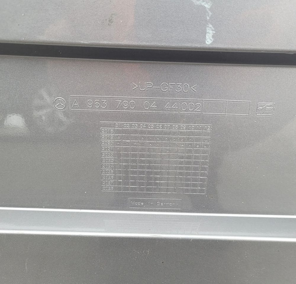 Aerodynamikken/ Spoilersæt for Lastbil SPOJLER DACHOWY MERCEDES ACTROS MP4 A9637900444 CHWALIM116 ORYGINAŁ: billede 6 Aerodynamikken/ Spoilersæt for Lastbil SPOJLER DACHOWY MERCEDES ACTROS MP4 A9637900444 CHWALIM116 ORYGINAŁ: billede 6