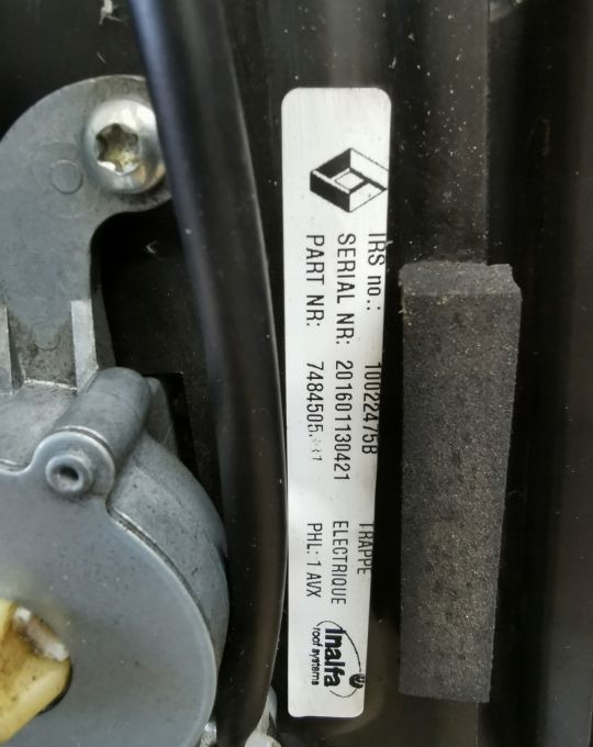 SZYBERDACH RENAULT RANGE T GAMA - Karosseri og udvendig for Lastbil: billede 4 SZYBERDACH RENAULT RANGE T GAMA - Karosseri og udvendig for Lastbil: billede 4