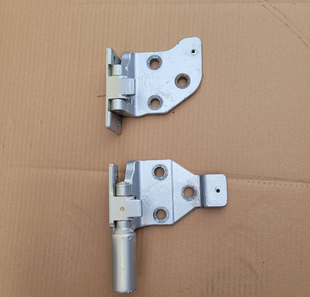 ZAWIASY DRZWI LEWY IVECO S WAY ORYGINAŁ CHWALIM116 - Dør og reservedele for Lastbil: billede 1 ZAWIASY DRZWI LEWY IVECO S WAY ORYGINAŁ CHWALIM116 - Dør og reservedele for Lastbil: billede 1