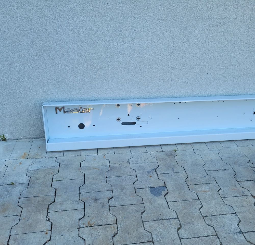 ZDERZAK RENAULT MASTER TYL Z NOWEGO AUTA. - Kofanger for Varebil: billede 3 ZDERZAK RENAULT MASTER TYL Z NOWEGO AUTA. - Kofanger for Varebil: billede 3