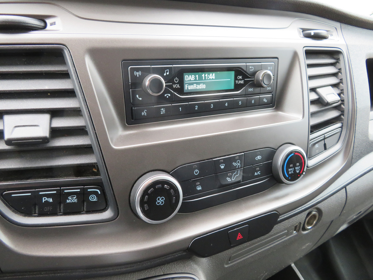 Varevogn Ford Transit 2.0TDCi TREND - L2H2: billede 12