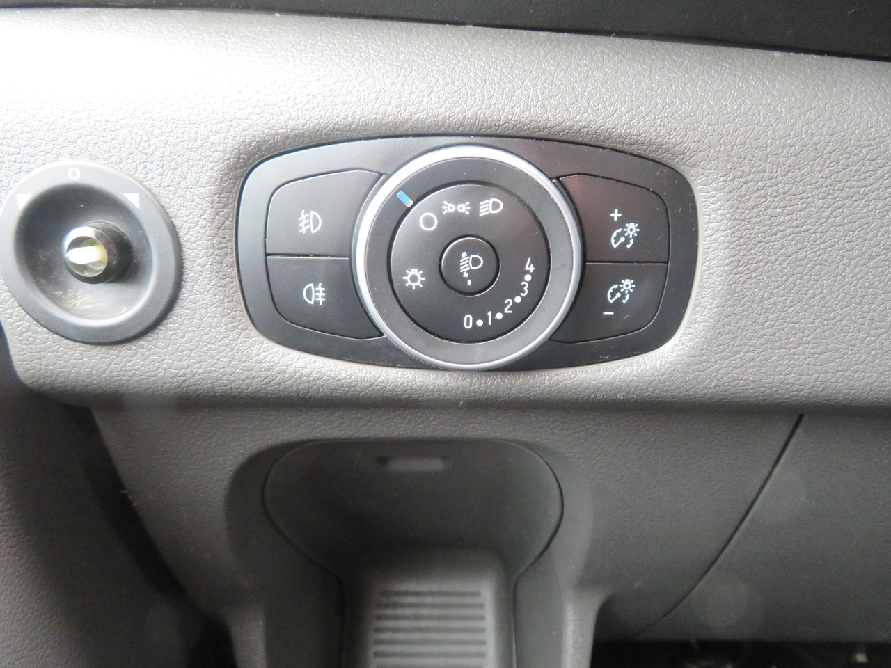 Varevogn Ford Transit 2.0TDCi TREND - L2H2: billede 13