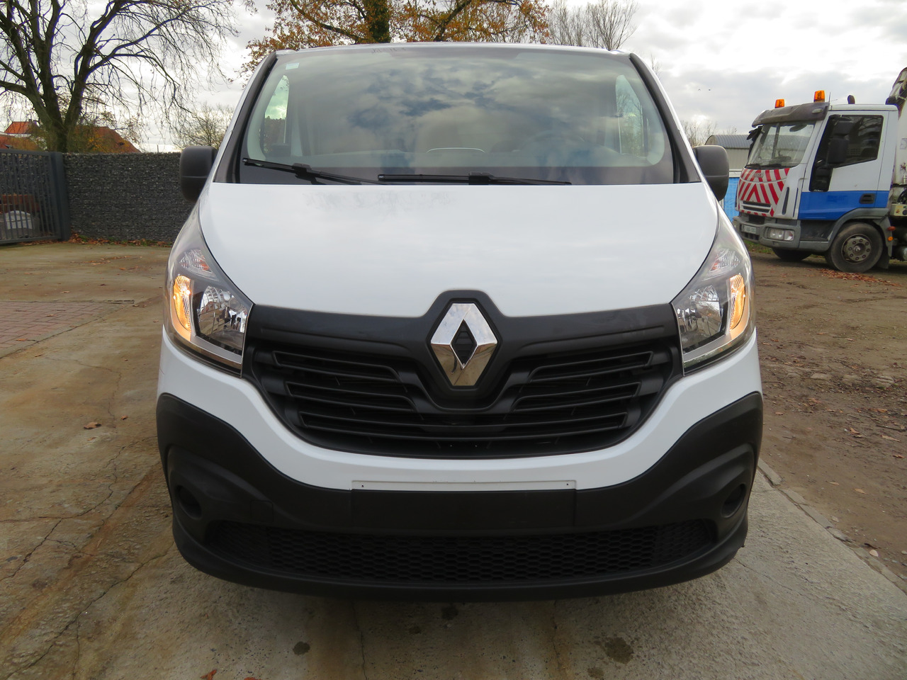 Renault Trafic 1.6dCi L1H1 - Små varebil: billede 2 Renault Trafic 1.6dCi L1H1 - Små varebil: billede 2